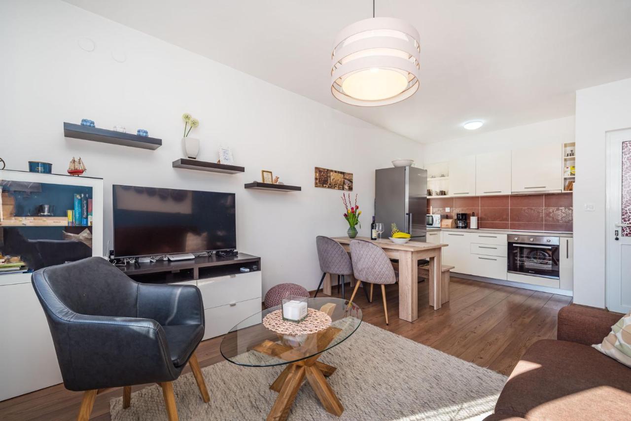 Apartment Karla 자다르 외부 사진