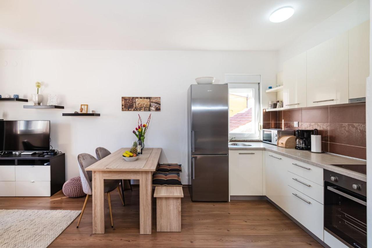 Apartment Karla 자다르 외부 사진